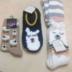 cute llamas and sheep socks new!